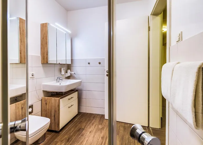 Lagovida Moewenblick D Am Stoermthaler غروسبونسنا